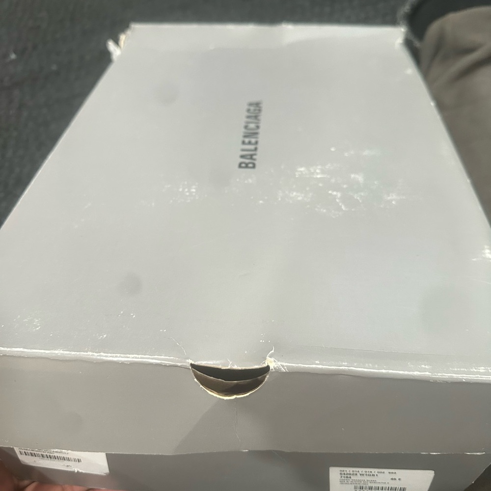 Balenciaga track sneaker size 45 - Picture 6 of 6